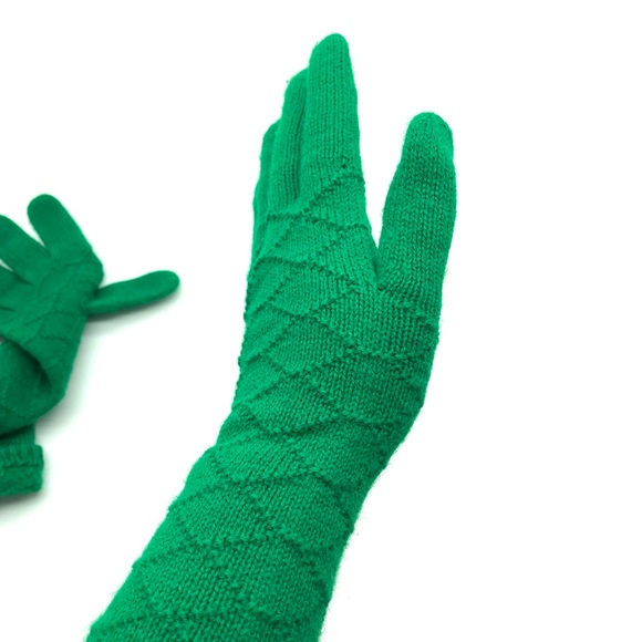 Women’s Vintage The Higbee Company Green Gloves - Picture 8 of 10